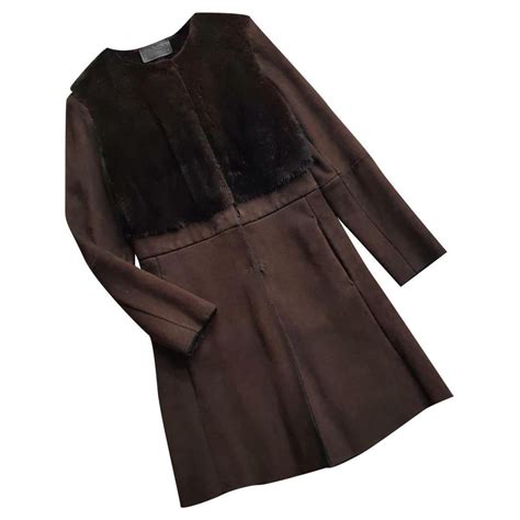 prada lammfellmantel